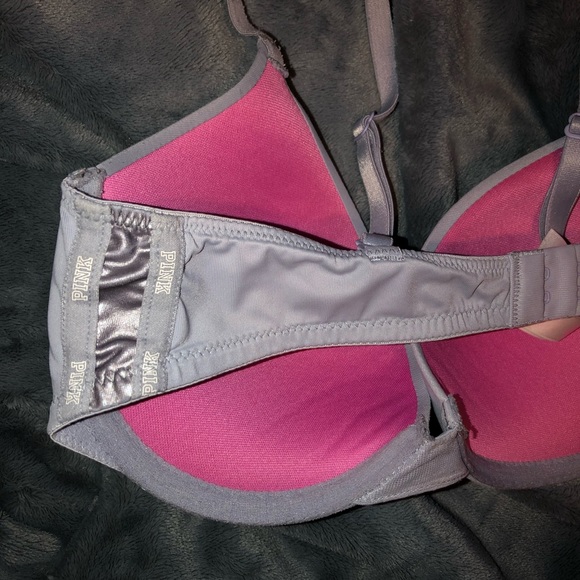 PINK VS Wear Everywhere Push Up - Picture 3 of 5